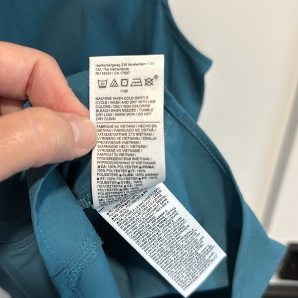 Athleta Levitate Poplin Tank Size Small Teal EUC - Picture 9 of 10